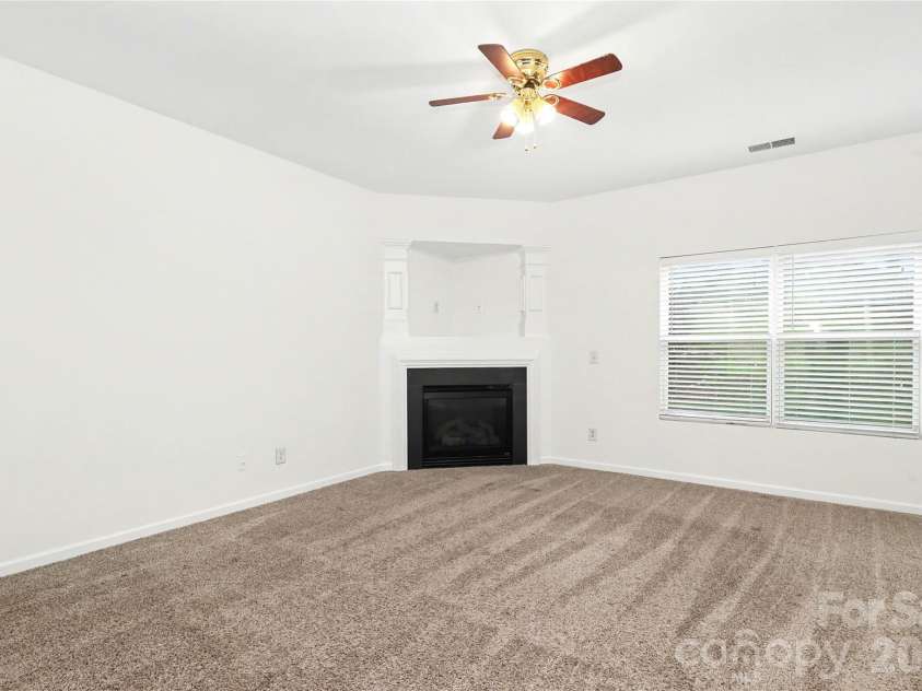 3833 Catawba Creek Drive, Gastonia, NC 28056.  MLS# CAR4427535, YatesRealty ID 53013. 