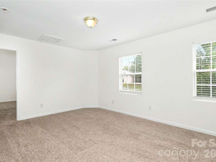 3833 Catawba Creek Drive, Gastonia, NC 28056.  MLS# CAR4427535, YatesRealty ID 53013. 