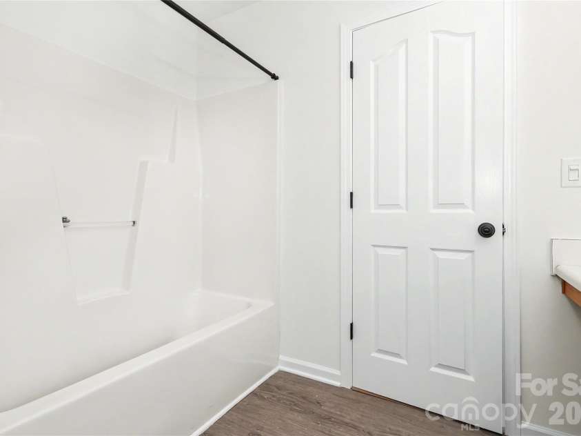 3833 Catawba Creek Drive, Gastonia, NC 28056.  MLS# CAR4427535, YatesRealty ID 53013. 