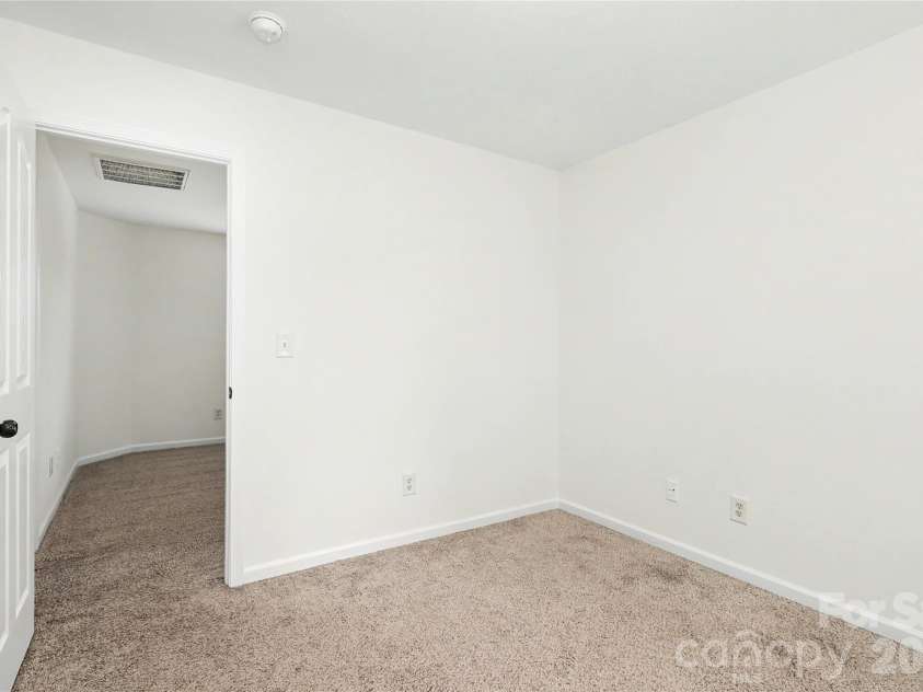 3833 Catawba Creek Drive, Gastonia, NC 28056.  MLS# CAR4427535, YatesRealty ID 53013. 