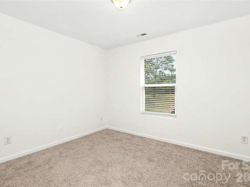 3833 Catawba Creek Drive, Gastonia, NC 28056.  MLS# CAR4427535, YatesRealty ID 53013. 