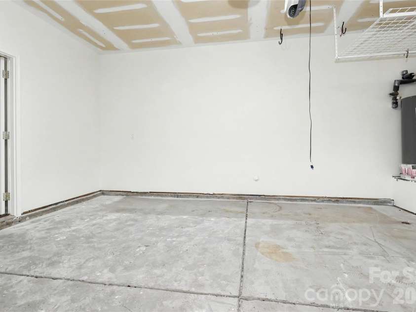 3833 Catawba Creek Drive, Gastonia, NC 28056.  MLS# CAR4427535, YatesRealty ID 53013. 