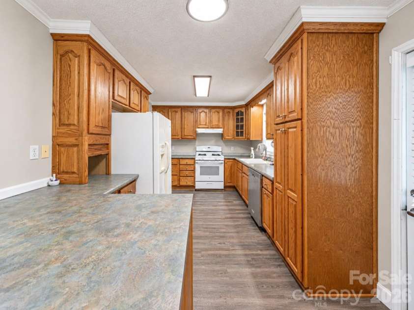 20914 Academy Street, Cornelius, NC 28031.  MLS# CAR4427193, YatesRealty ID 53014. 