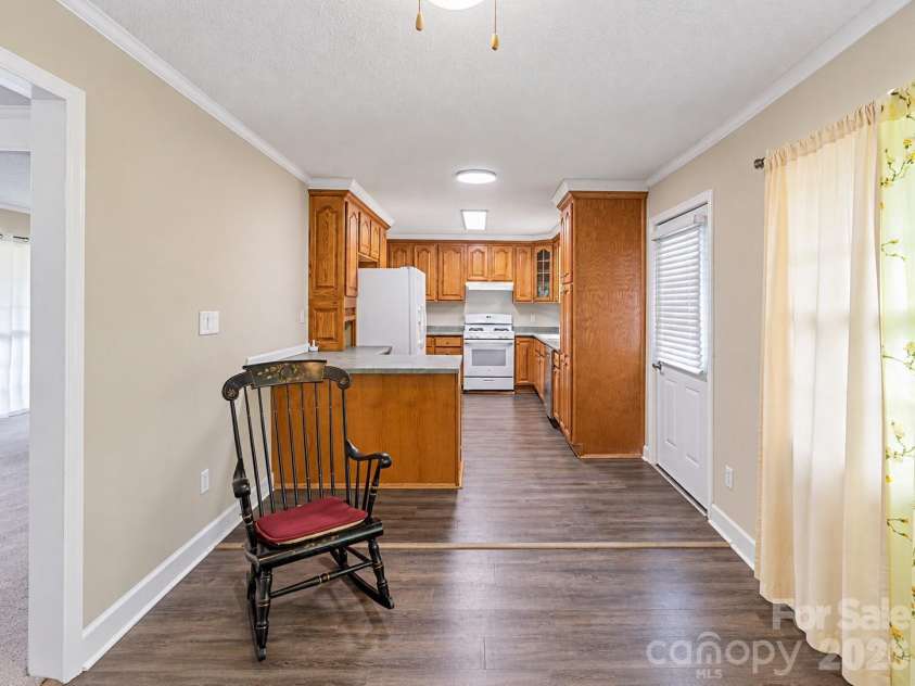 20914 Academy Street, Cornelius, NC 28031.  MLS# CAR4427193, YatesRealty ID 53014. 