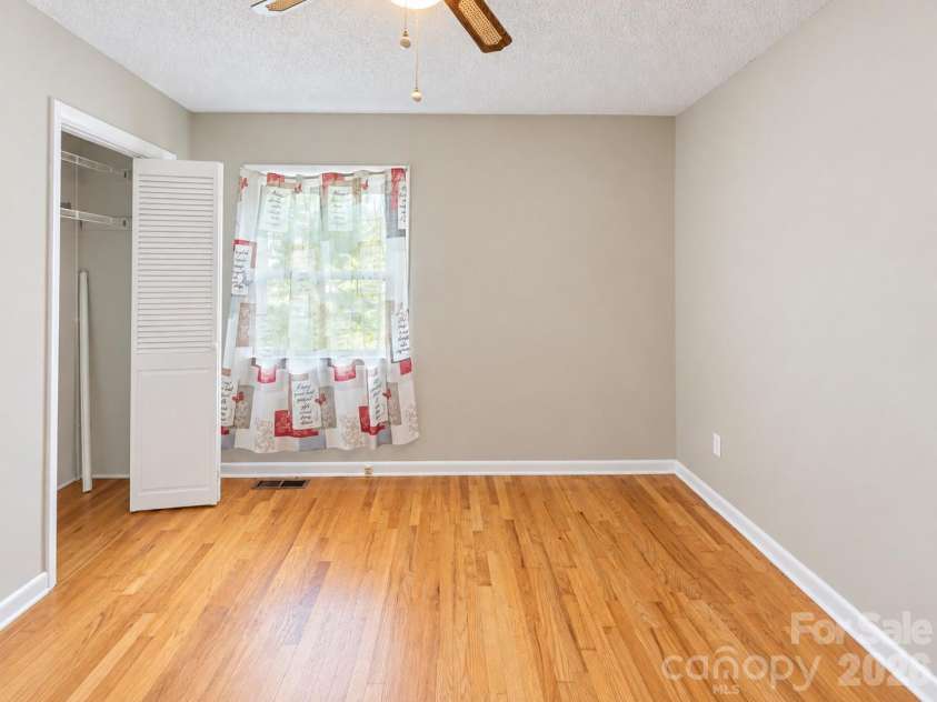 20914 Academy Street, Cornelius, NC 28031.  MLS# CAR4427193, YatesRealty ID 53014. 