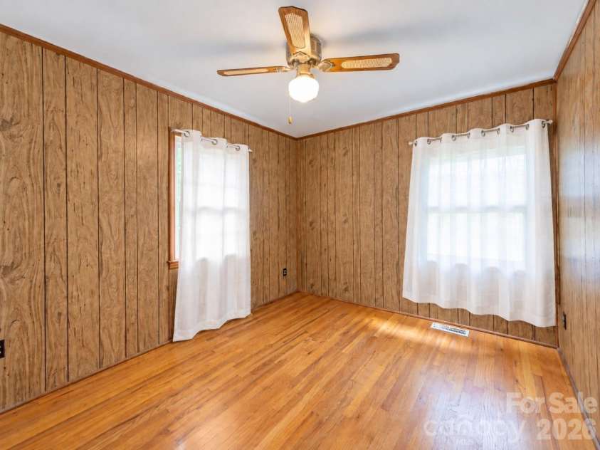 20914 Academy Street, Cornelius, NC 28031.  MLS# CAR4427193, YatesRealty ID 53014. 