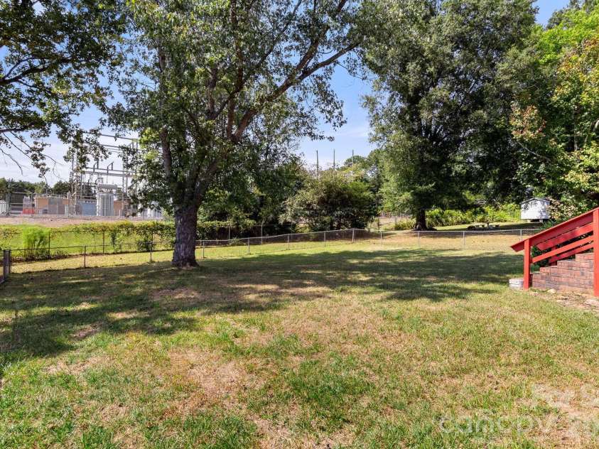 1005 Ramblewood Lane, Gastonia, NC 28056.  MLS# CAR4427814, YatesRealty ID 53015. 