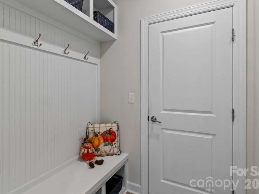 916 Westminster Drive, Statesville, NC 28677.  MLS# CAR4428276, YatesRealty ID 53016. Drop zone; from garage