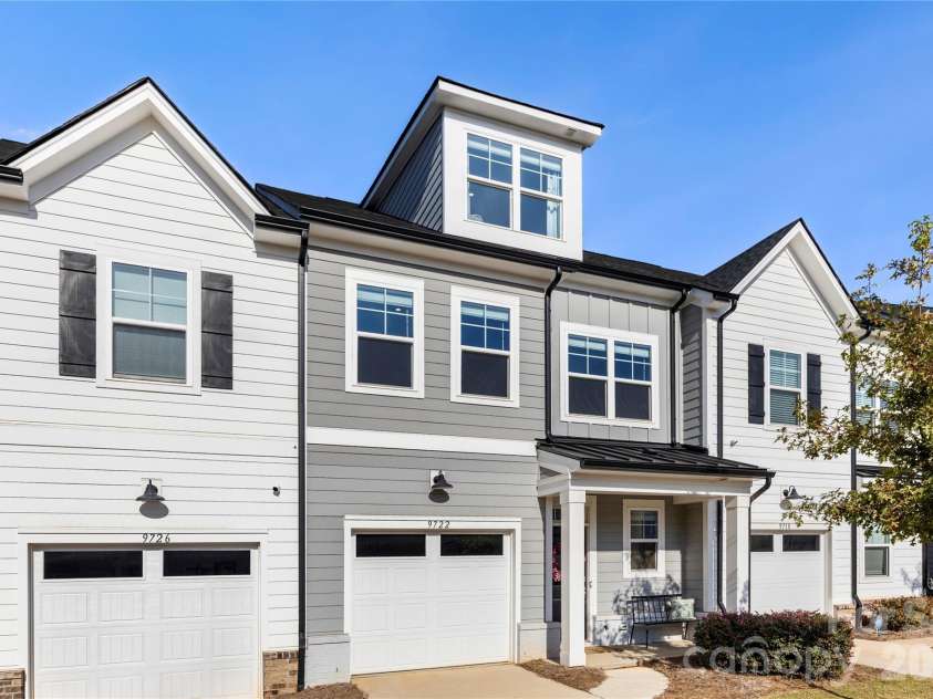 9722 Munsing Drive, Charlotte, NC 28269.  MLS# CAR4427726, YatesRealty ID 53017. 