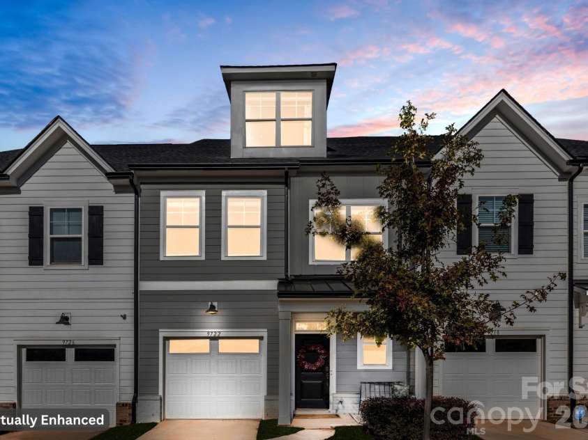 9722 Munsing Drive, Charlotte, NC 28269.  MLS# CAR4427726, YatesRealty ID 53017. Virtually Enhanced