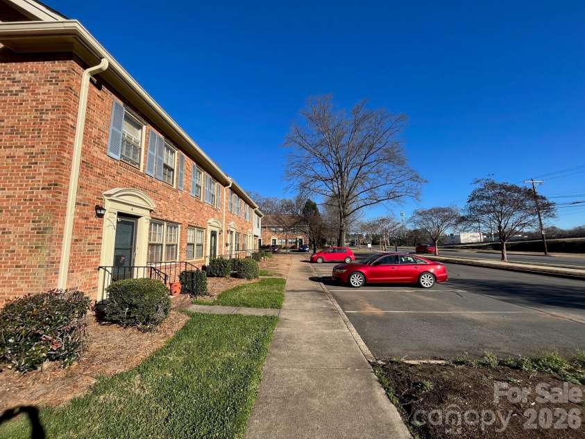 6300 Old Pineville Road, Charlotte, NC 28217.  MLS# CAR4428506, YatesRealty ID 53018. 