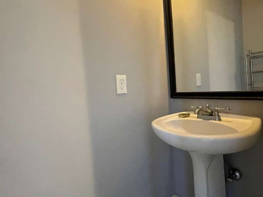 6300 Old Pineville Road, Charlotte, NC 28217.  MLS# CAR4428506, YatesRealty ID 53018. 