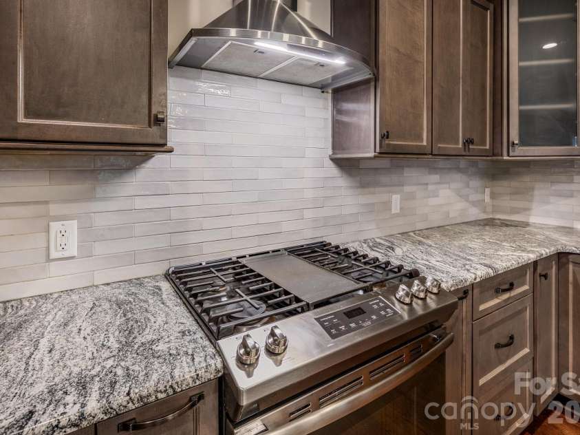 519 Union Street, Concord, NC 28025.  MLS# CAR4427922, YatesRealty ID 53019. 