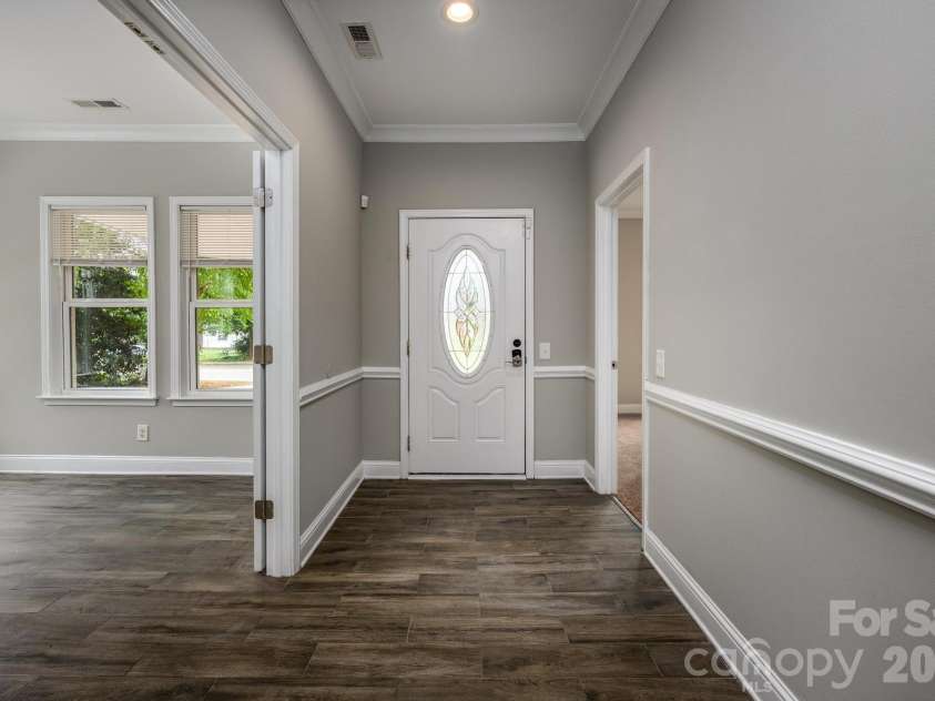 519 Union Street, Concord, NC 28025.  MLS# CAR4427922, YatesRealty ID 53019. Front Door Inside View