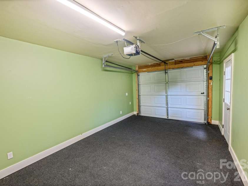 519 Union Street, Concord, NC 28025.  MLS# CAR4427922, YatesRealty ID 53019. Inside the Garage