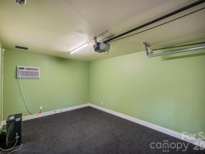 519 Union Street, Concord, NC 28025.  MLS# CAR4427922, YatesRealty ID 53019. Inside the Garage