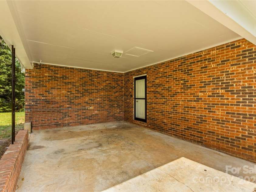 145 Jim Barnes Lane, Taylorsville, NC 28681.  MLS# CAR4177770, YatesRealty ID 5302. 