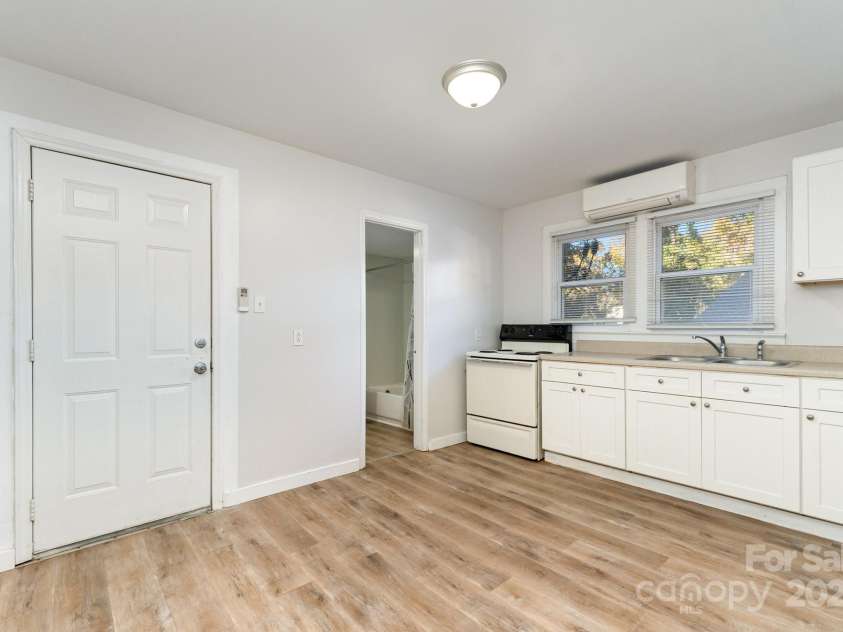 659 - 661 Wilson Street, Kannapolis, NC 28083.  MLS# CAR4319302, YatesRealty ID 5302. 