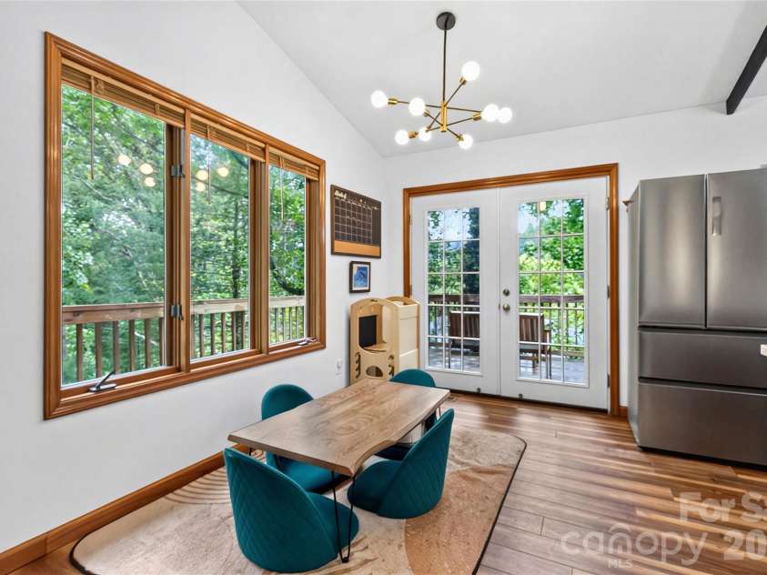 39 Spooks Branch Extension, Asheville, NC 28804.  MLS# CAR4425743, YatesRealty ID 53021. 