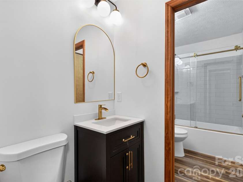 39 Spooks Branch Extension, Asheville, NC 28804.  MLS# CAR4425743, YatesRealty ID 53021. 