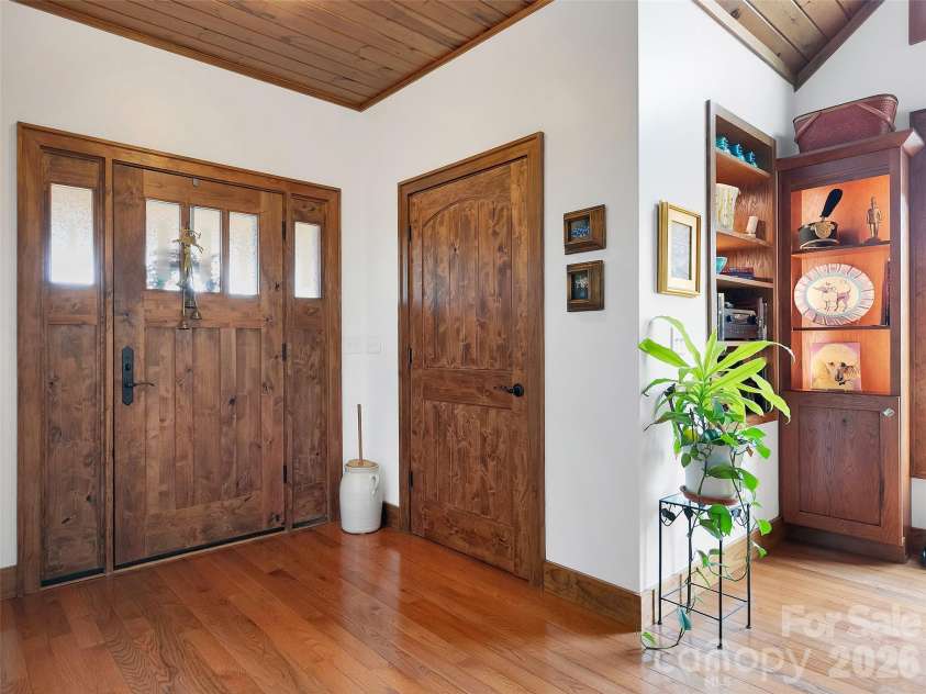 90 Oaklawn Avenue, Brevard, NC 28712.  MLS# CAR4427770, YatesRealty ID 53022. 
