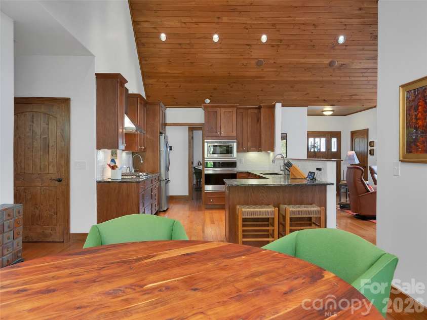 90 Oaklawn Avenue, Brevard, NC 28712.  MLS# CAR4427770, YatesRealty ID 53022. 