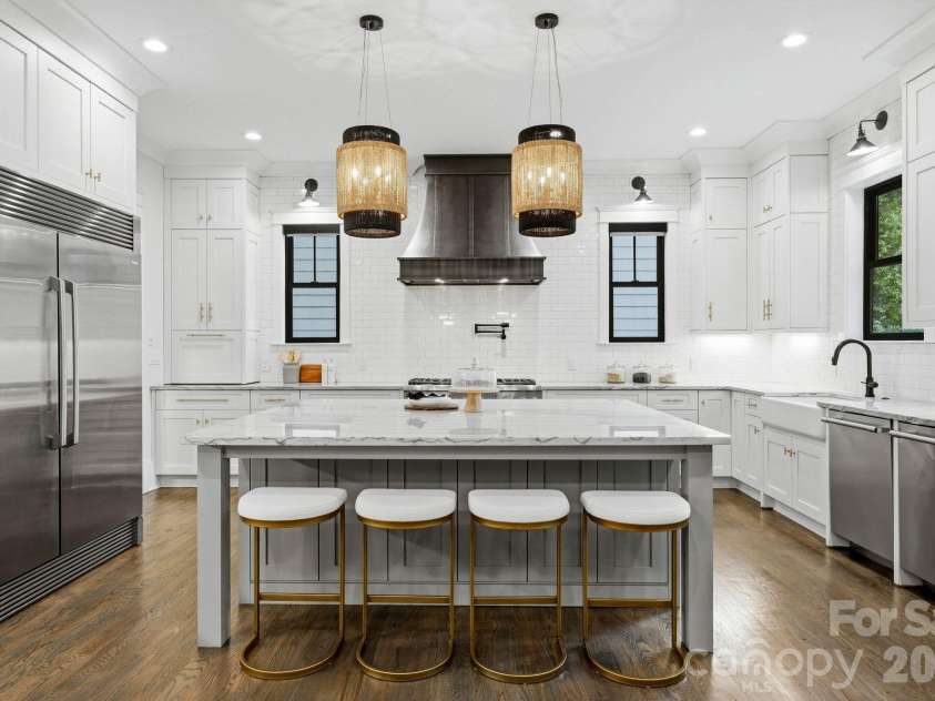 3407 Willow Oak Road, Charlotte, NC 28209.  MLS# CAR4428400, YatesRealty ID 53023. 