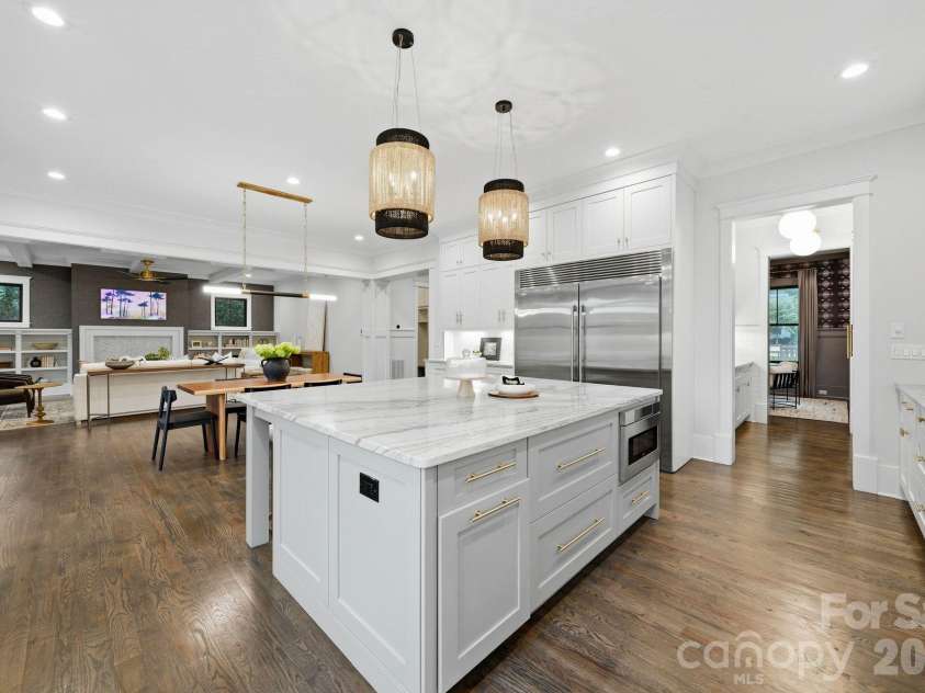 3407 Willow Oak Road, Charlotte, NC 28209.  MLS# CAR4428400, YatesRealty ID 53023. 
