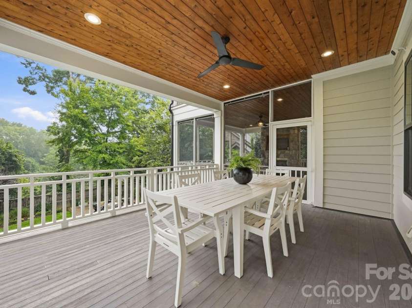 3407 Willow Oak Road, Charlotte, NC 28209.  MLS# CAR4428400, YatesRealty ID 53023. 