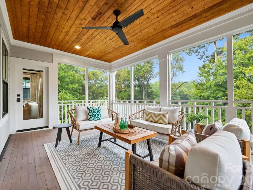 3407 Willow Oak Road, Charlotte, NC 28209.  MLS# CAR4428400, YatesRealty ID 53023. 