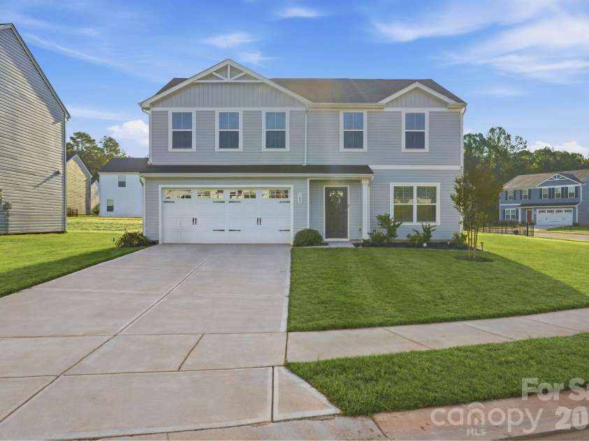 189 Basildon Street, Lancaster, SC 29720.  MLS# CAR4426857, YatesRealty ID 53025. 