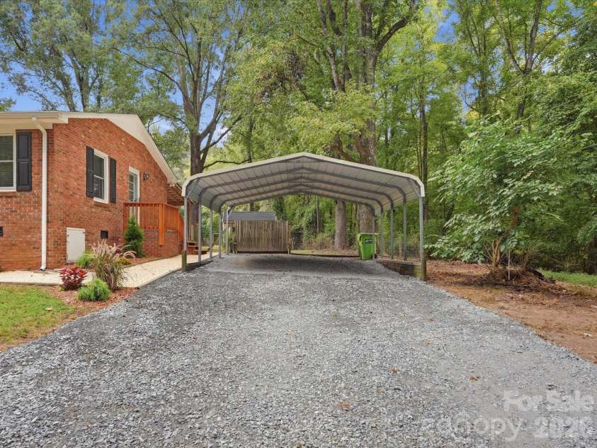 8903 Richardson King Road, Waxhaw, NC 28173.  MLS# CAR4427901, YatesRealty ID 53029. 