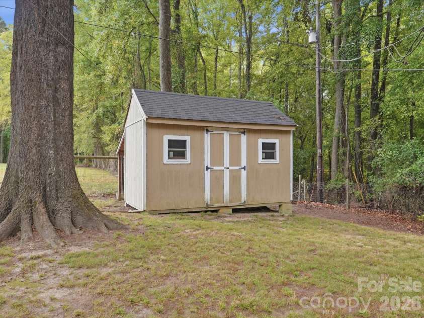 8903 Richardson King Road, Waxhaw, NC 28173.  MLS# CAR4427901, YatesRealty ID 53029. 