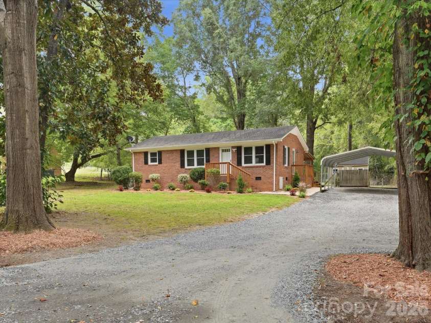 8903 Richardson King Road, Waxhaw, NC 28173.  MLS# CAR4427901, YatesRealty ID 53029. 