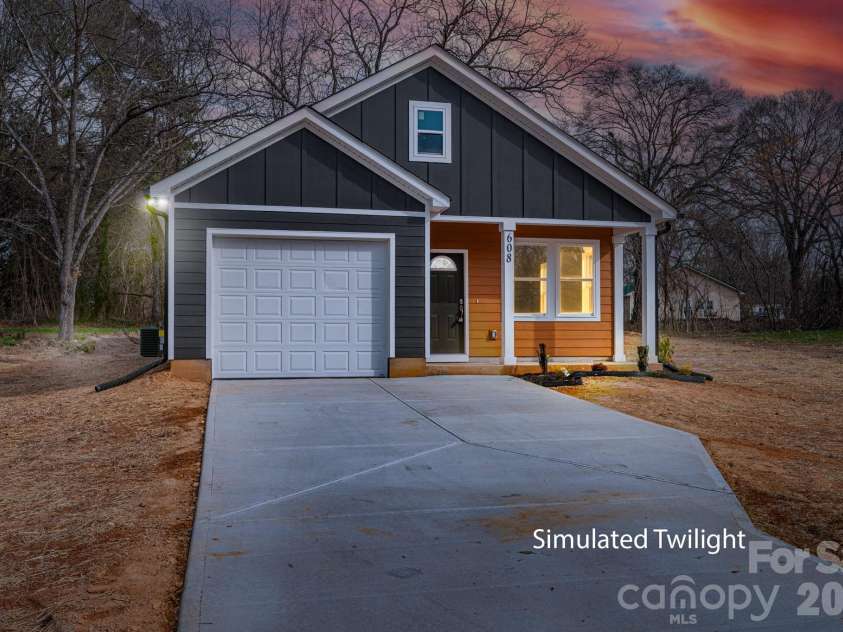 608 Mountain Street, Cherryville, NC 28021.  MLS# CAR4329972, YatesRealty ID 5303. 
