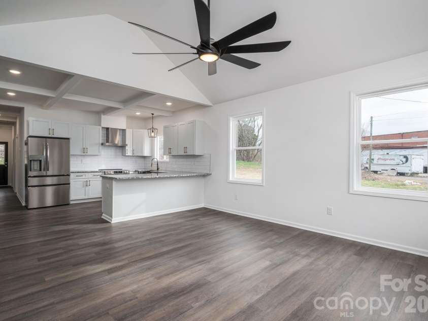 608 Mountain Street, Cherryville, NC 28021.  MLS# CAR4329972, YatesRealty ID 5303. 