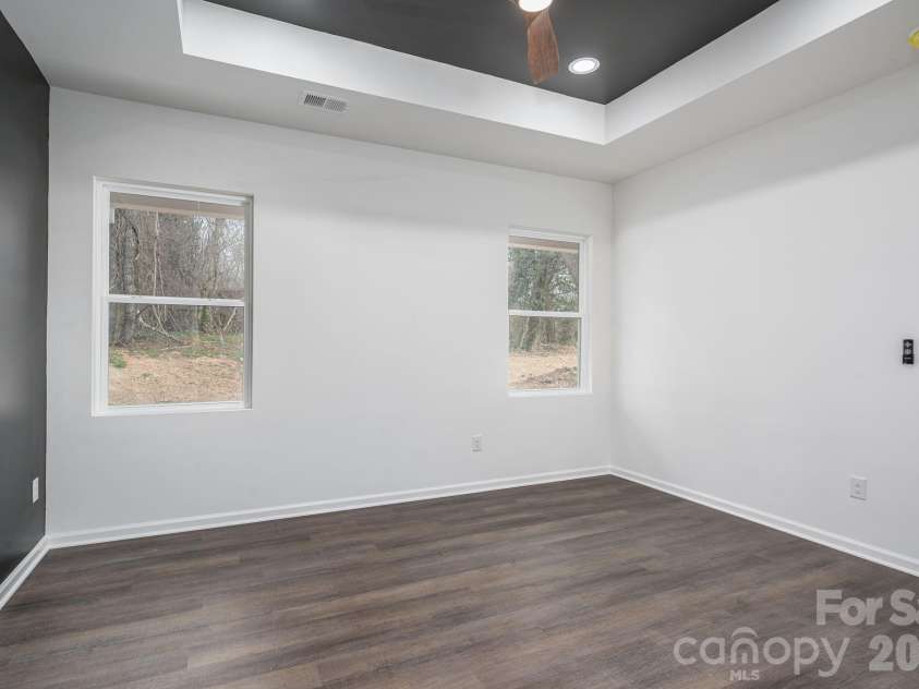 608 Mountain Street, Cherryville, NC 28021.  MLS# CAR4329972, YatesRealty ID 5303. 