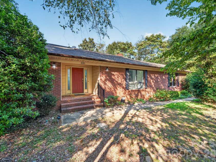 8281 Fairfield Forest Road, Denver, NC 28037.  MLS# CAR4428018, YatesRealty ID 53030. 