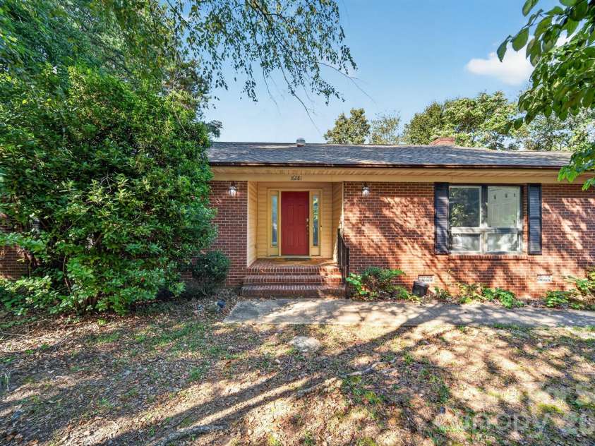8281 Fairfield Forest Road, Denver, NC 28037.  MLS# CAR4428018, YatesRealty ID 53030. 