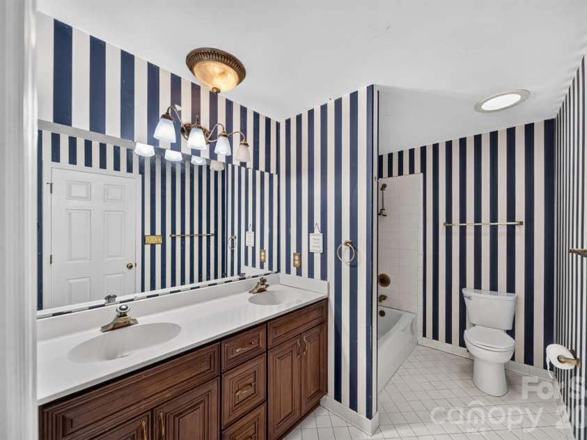 8281 Fairfield Forest Road, Denver, NC 28037.  MLS# CAR4428018, YatesRealty ID 53030. 