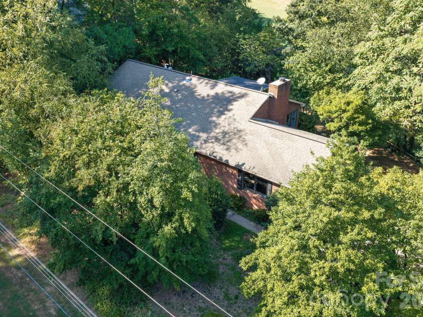 8281 Fairfield Forest Road, Denver, NC 28037.  MLS# CAR4428018, YatesRealty ID 53030. 