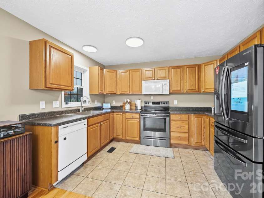204 Webb Road, Shelby, NC 28152.  MLS# CAR4427019, YatesRealty ID 53032. 
