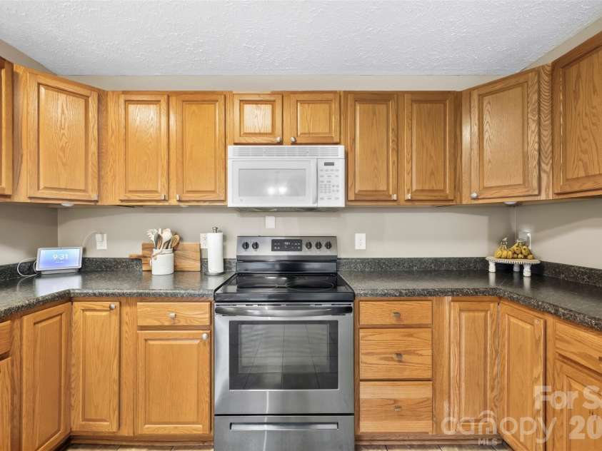 204 Webb Road, Shelby, NC 28152.  MLS# CAR4427019, YatesRealty ID 53032. 