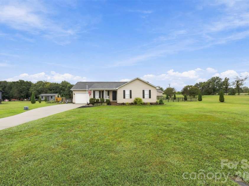 204 Webb Road, Shelby, NC 28152.  MLS# CAR4427019, YatesRealty ID 53032. 