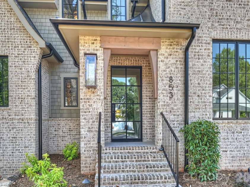 853 Wriston Place, Charlotte, NC 28209.  MLS# CAR4425888, YatesRealty ID 53034. 