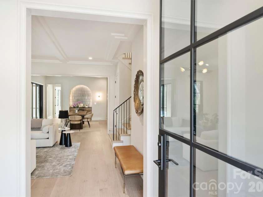 853 Wriston Place, Charlotte, NC 28209.  MLS# CAR4425888, YatesRealty ID 53034. 