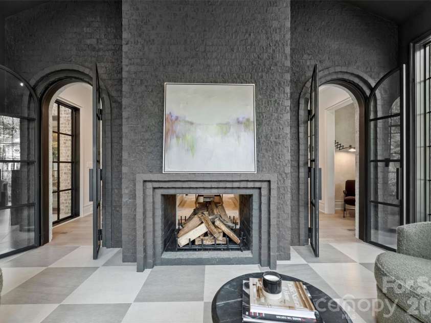 853 Wriston Place, Charlotte, NC 28209.  MLS# CAR4425888, YatesRealty ID 53034. 