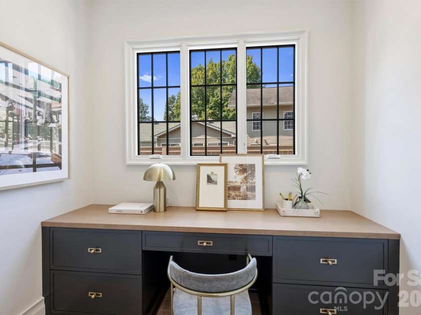 853 Wriston Place, Charlotte, NC 28209.  MLS# CAR4425888, YatesRealty ID 53034. 