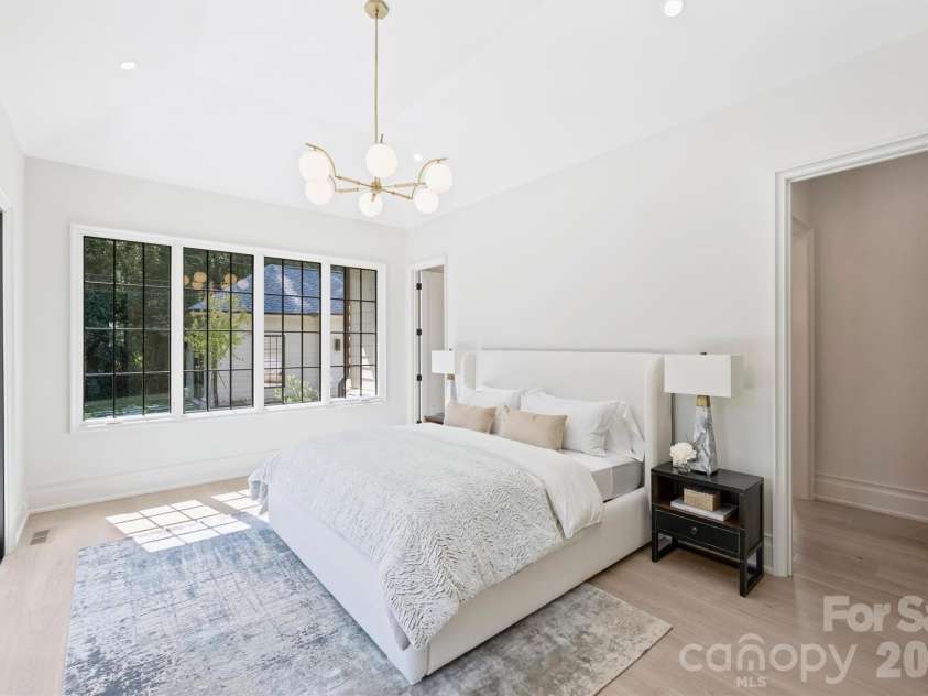 853 Wriston Place, Charlotte, NC 28209.  MLS# CAR4425888, YatesRealty ID 53034. 