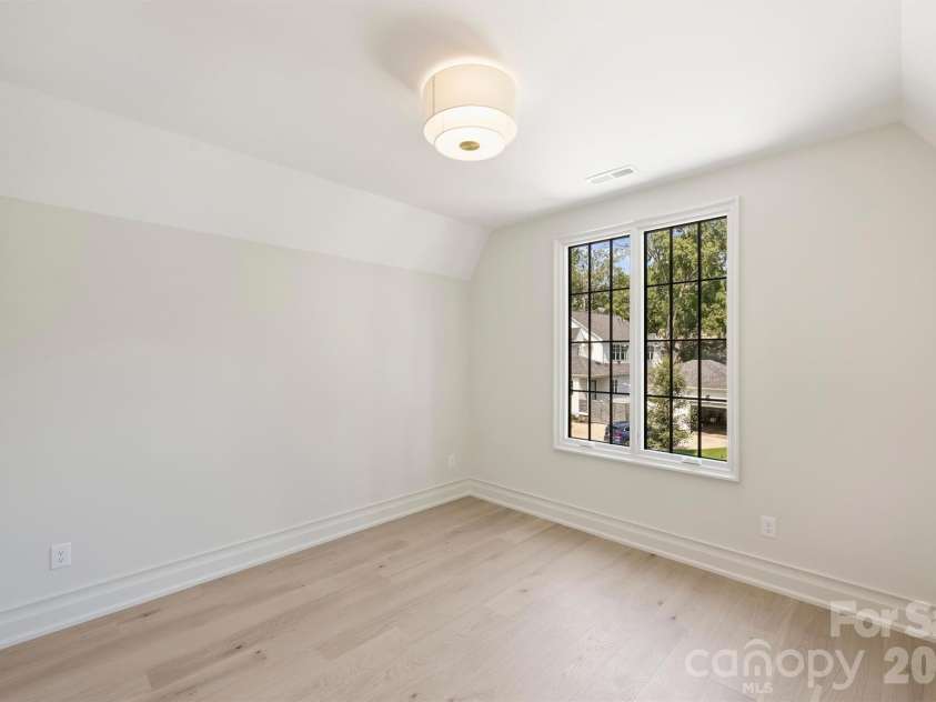 853 Wriston Place, Charlotte, NC 28209.  MLS# CAR4425888, YatesRealty ID 53034. 